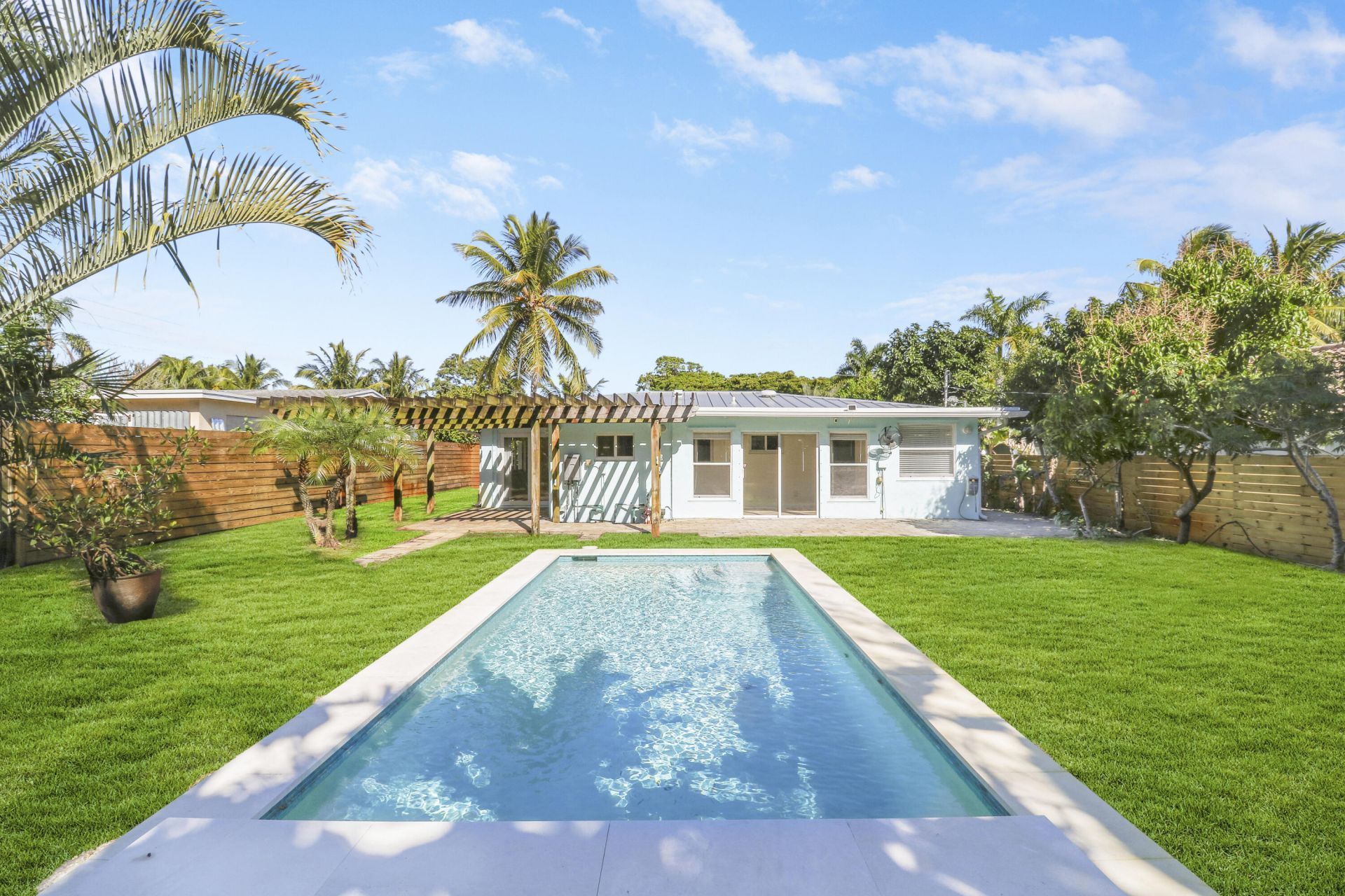 376 SW 2nd Street, Boca Raton, FL 33432 Photo