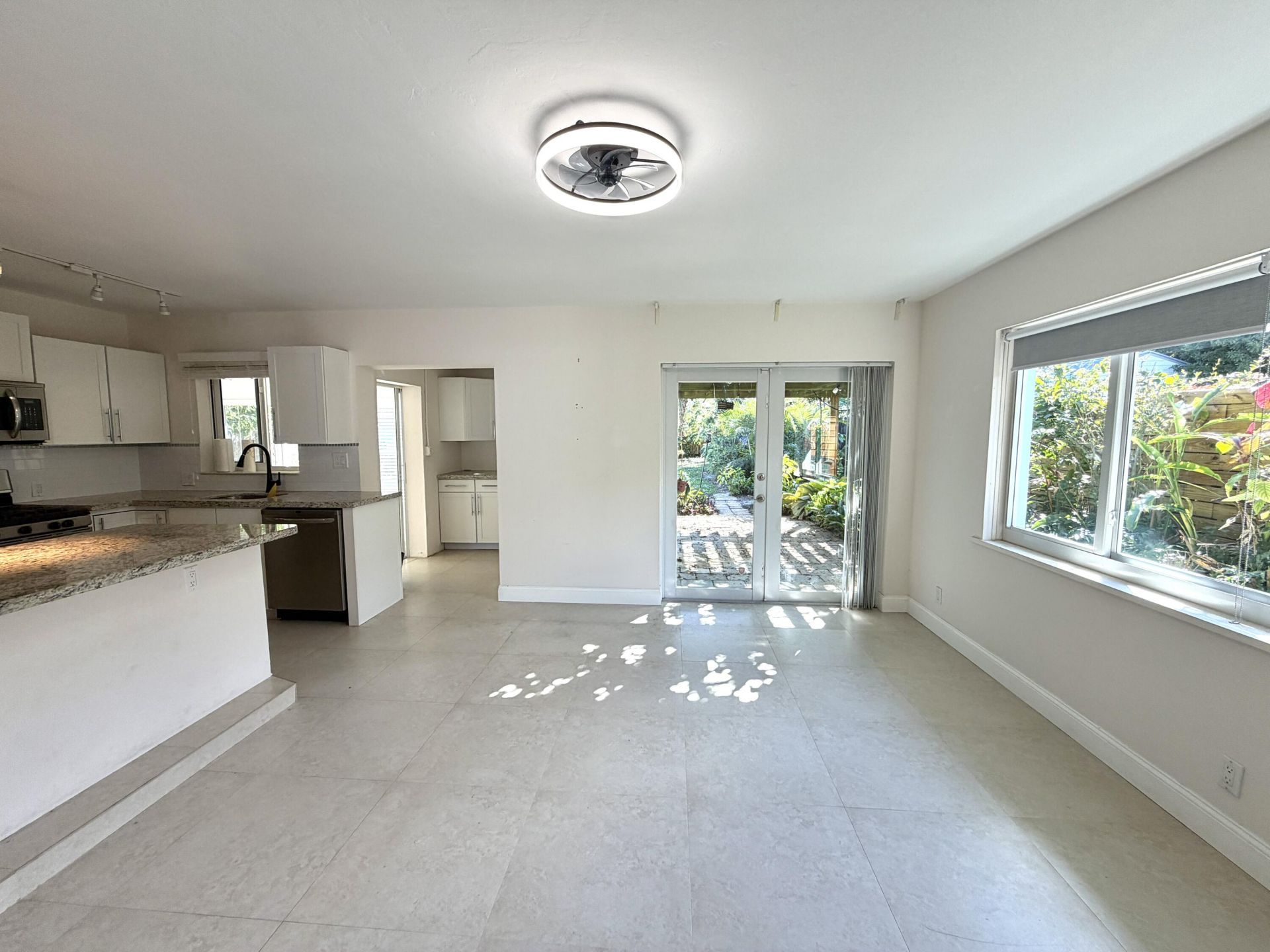 376 SW 2nd Street, Boca Raton, FL 33432 Photo