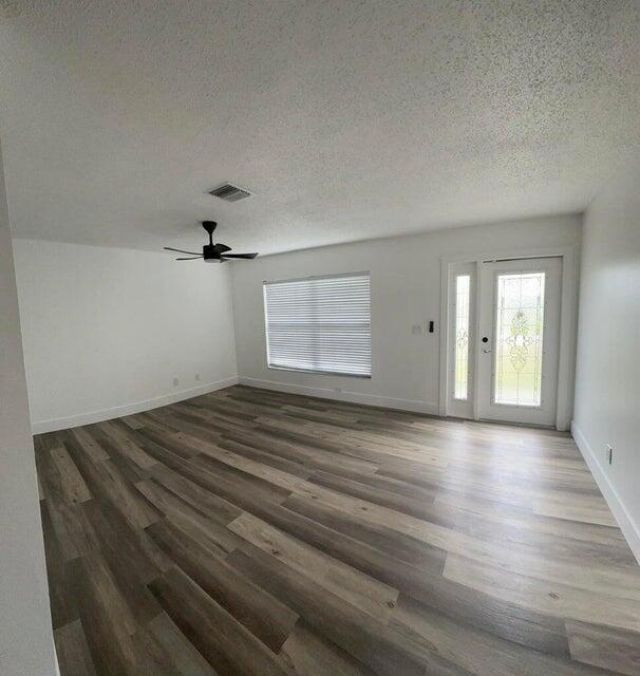 402 NE Armory Circle, Port Saint Lucie, FL 34983 Photo