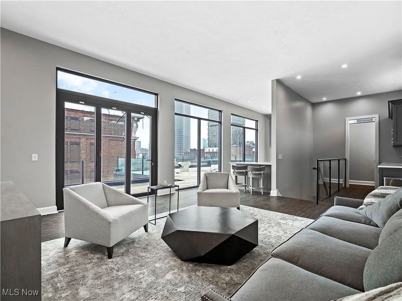 750 Prospect Avenue E, Unit 804, Cleveland, OH 44115 Photo 17