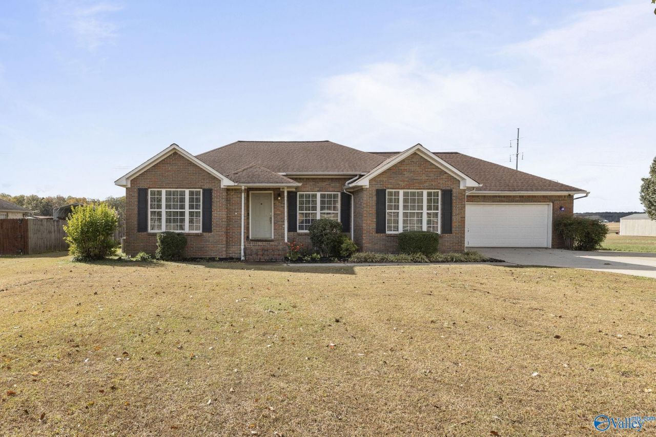 24707 Mooresville Road, Athens, AL 35613 Main Photo