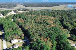 88 Founders Oak Way photo 4