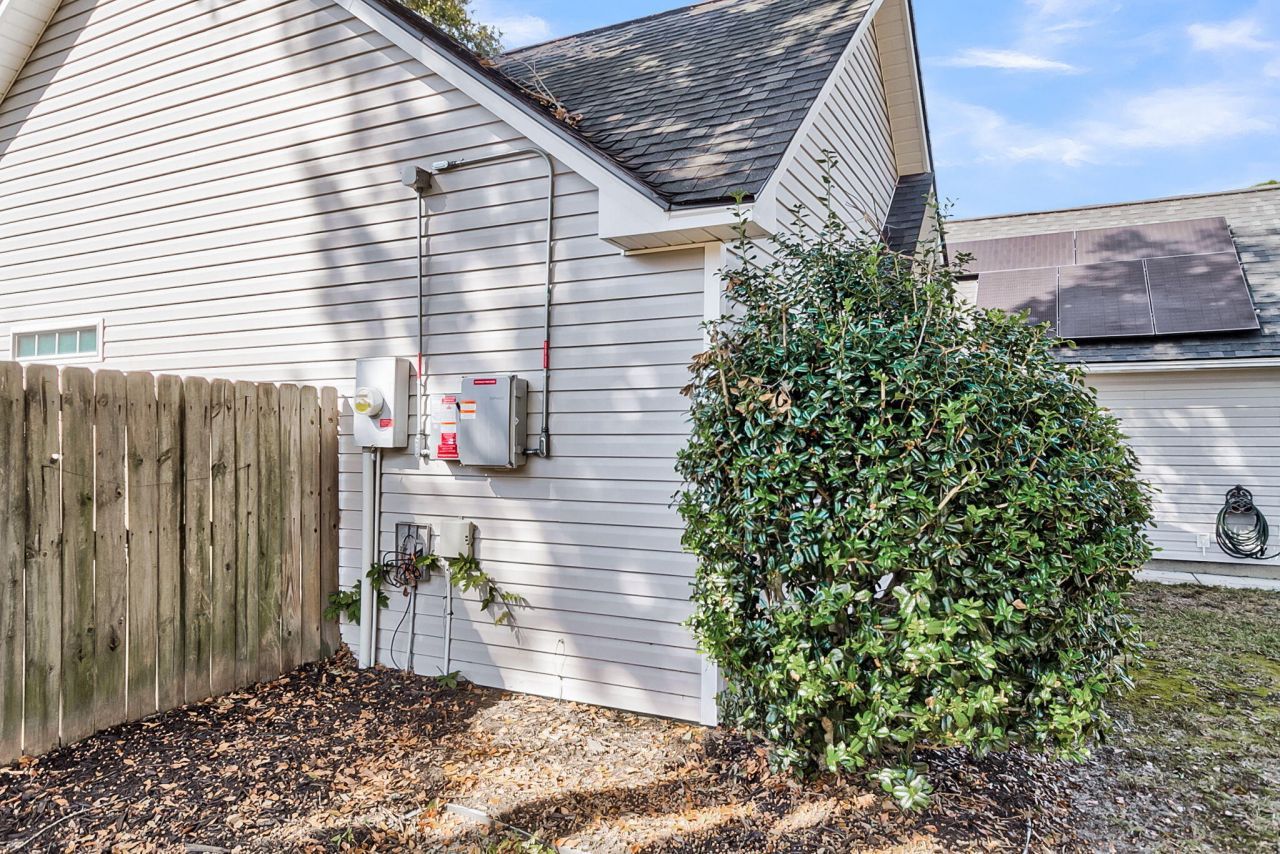 137 Paddock Way Photo 34