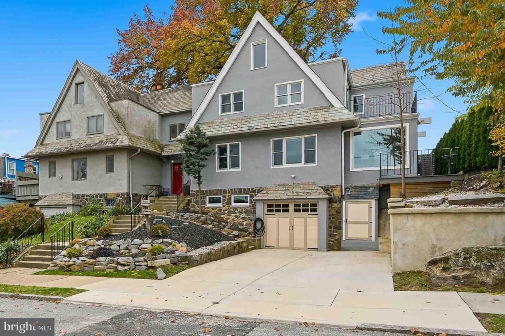 1102 W 10th Street, Wilmington, DE 19806 Main Photo