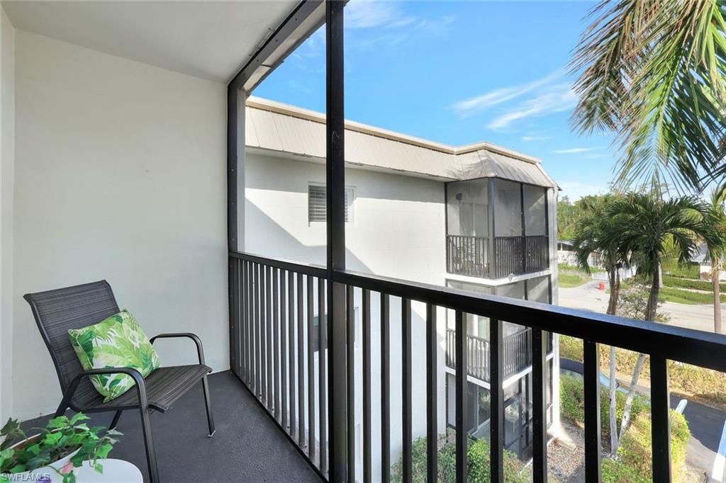 766 Central Ave, Unit 303, Naples, FL 34102 Photo