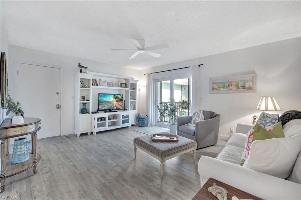 766 Central Ave, Unit 303, Naples, FL 34102 Photo