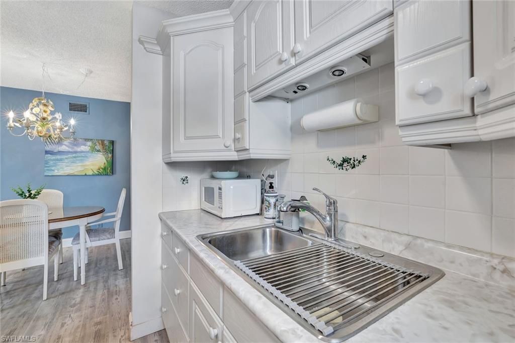 766 Central Ave, Unit 303, Naples, FL 34102 Photo