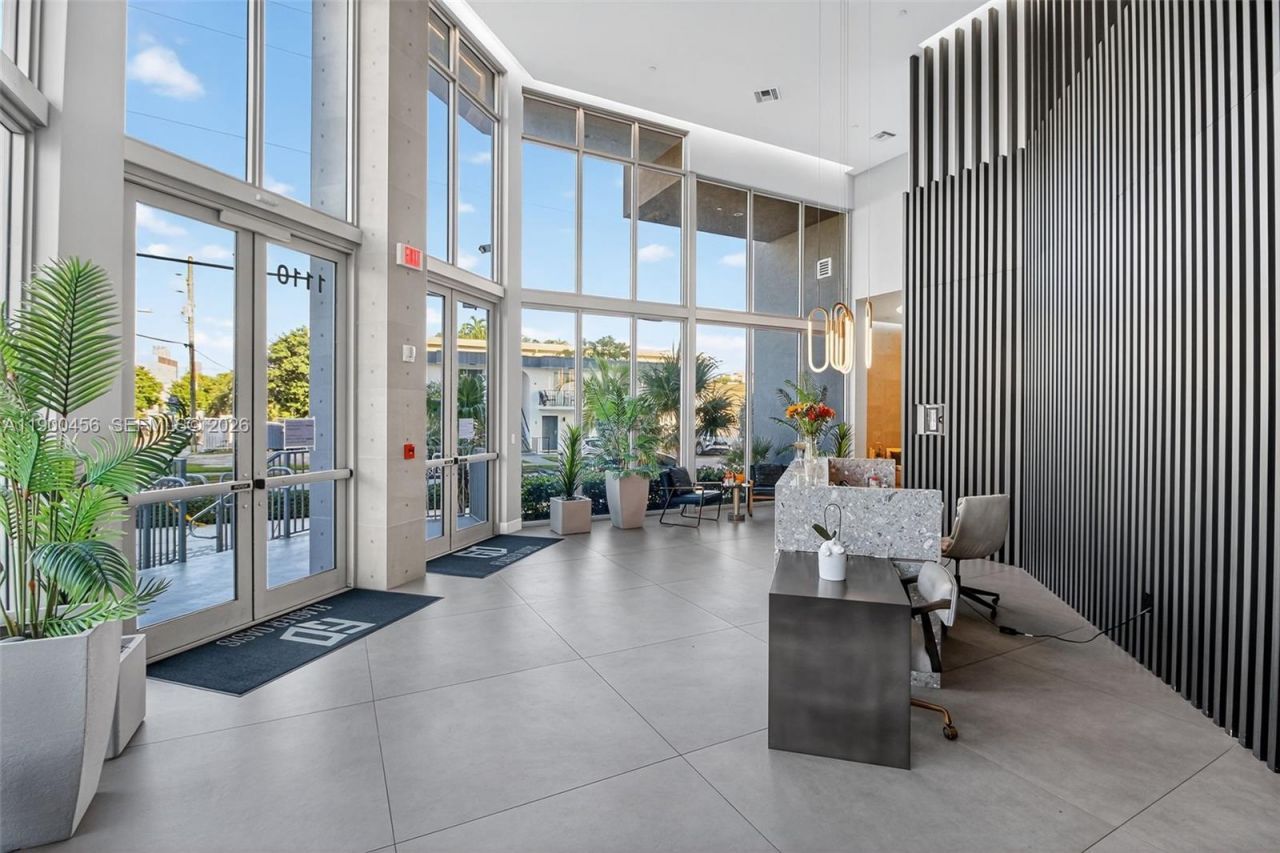 1110 NW 1 St, Unit 705, Miami, FL 33128 Photo