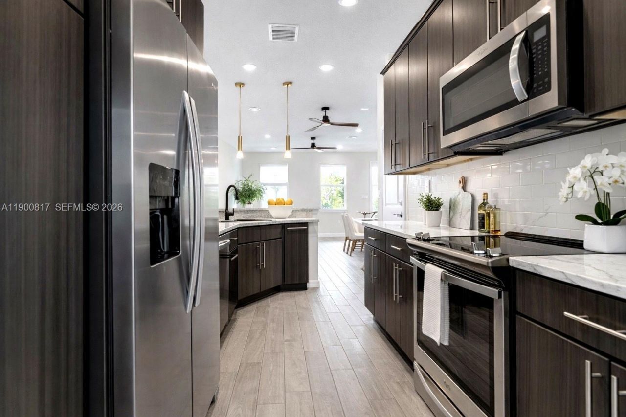 4810 Eucalyptus Dr, Unit 3, Hollywood, FL 33021 Photo