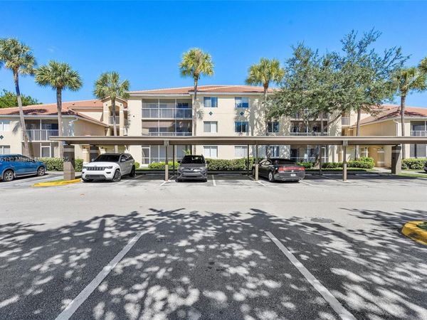 450 S Park Rd, Unit 5-105, Hollywood, FL 33021