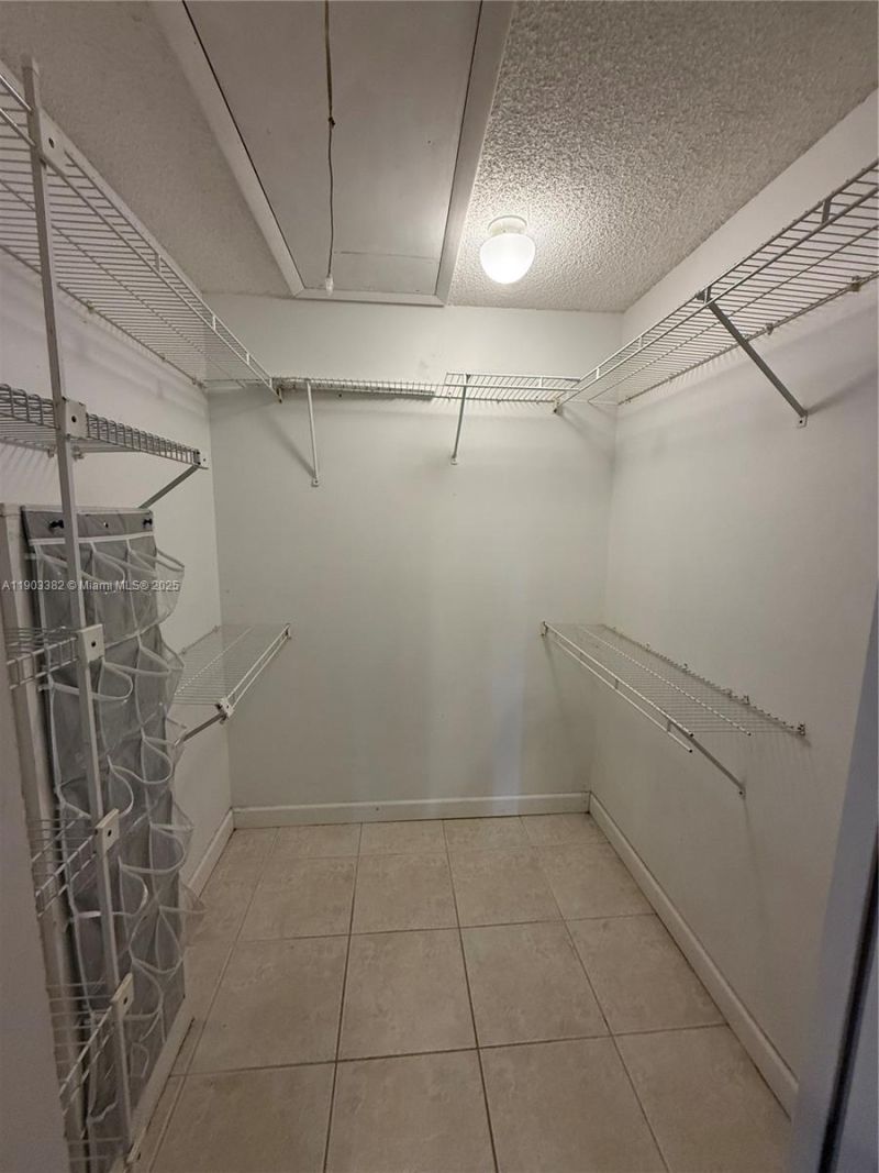 2901 San Remo Cir, Homestead, FL 33035 Photo