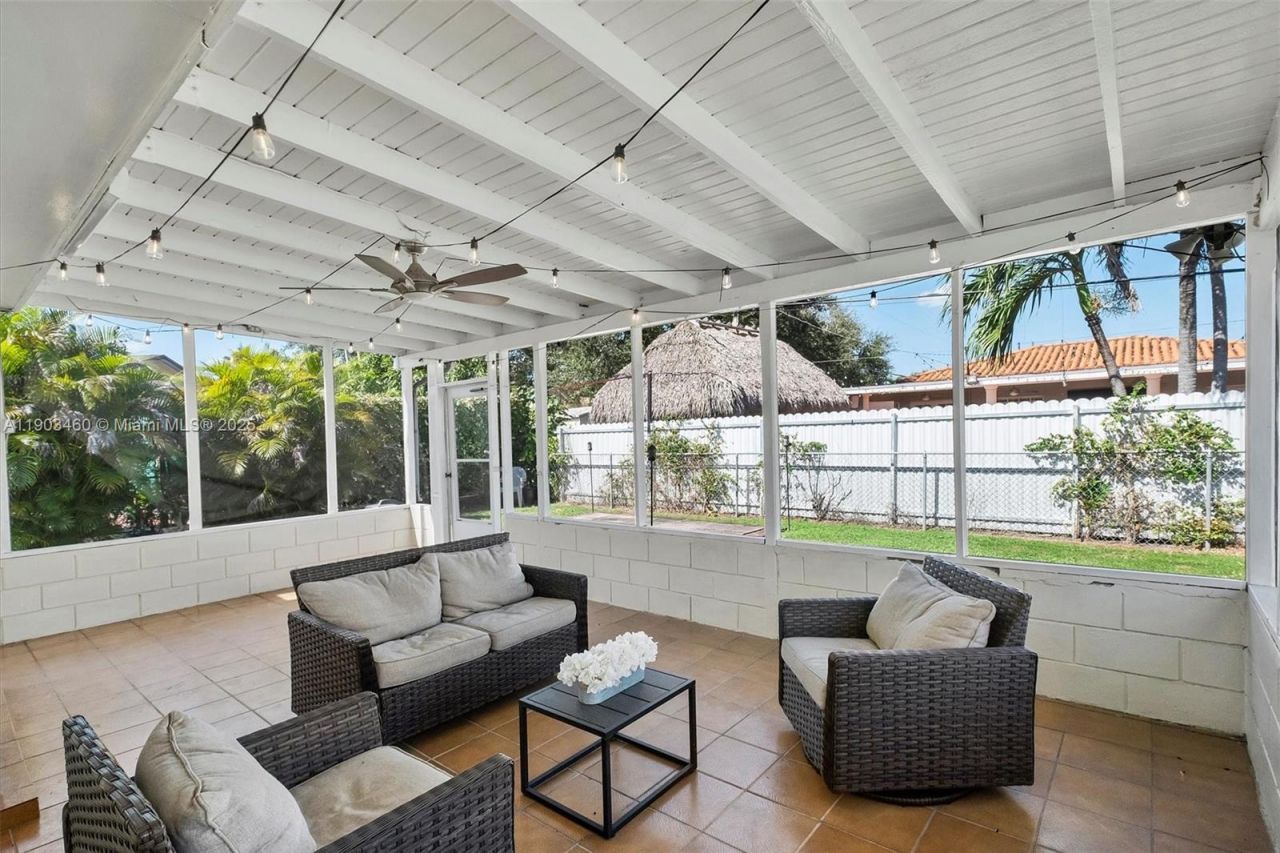 7231 SW 6th St, Miami, FL 33144 Photo