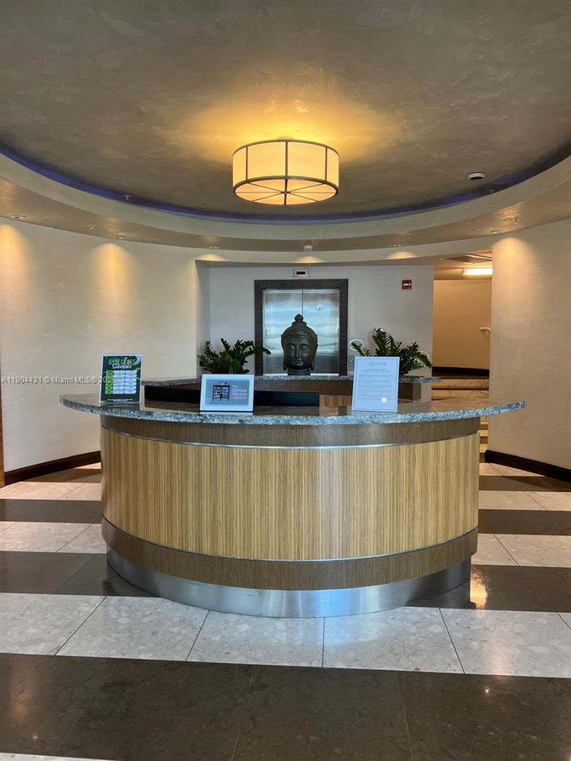 244 Biscayne Blvd, Unit 303, Miami, FL 33132 Photo