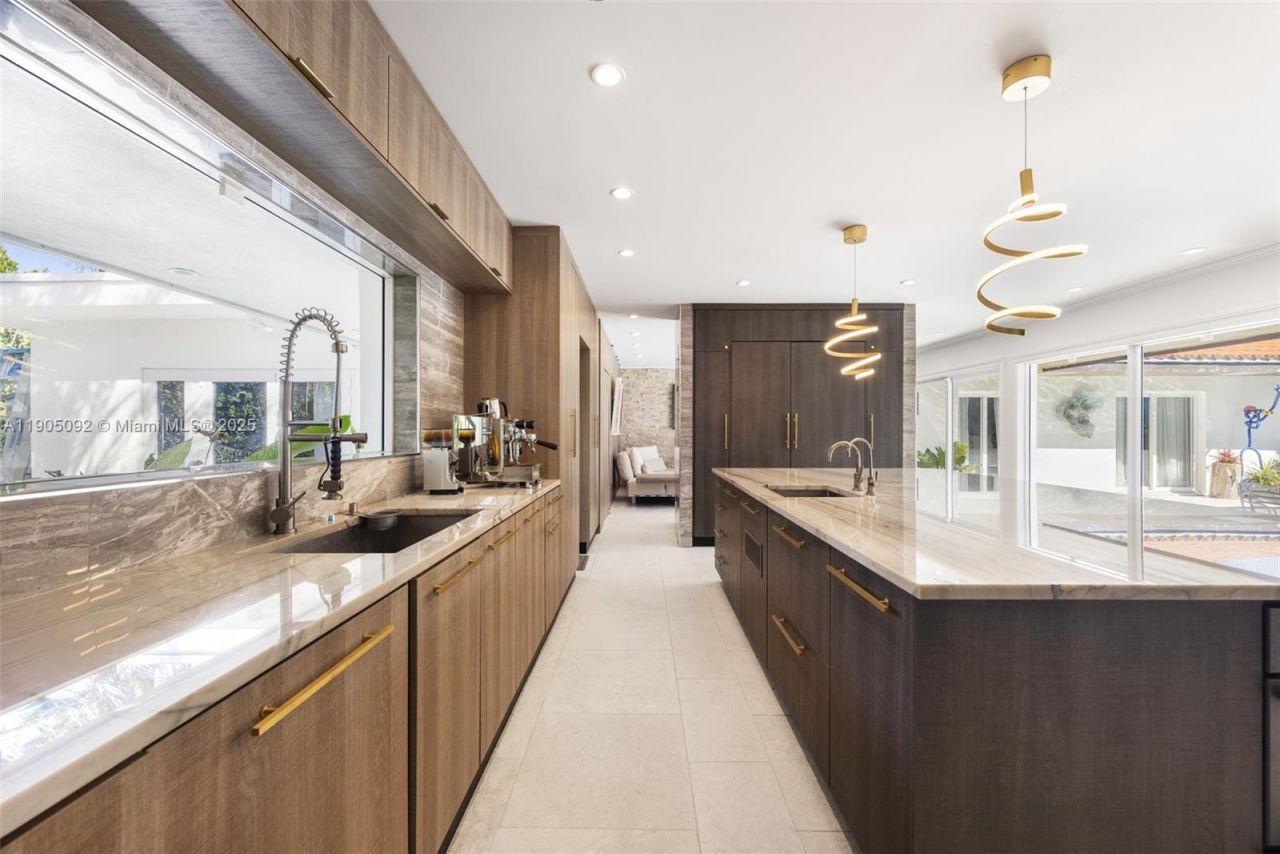 1233 102nd St, Bay Harbor Islands, FL 33154 Photo