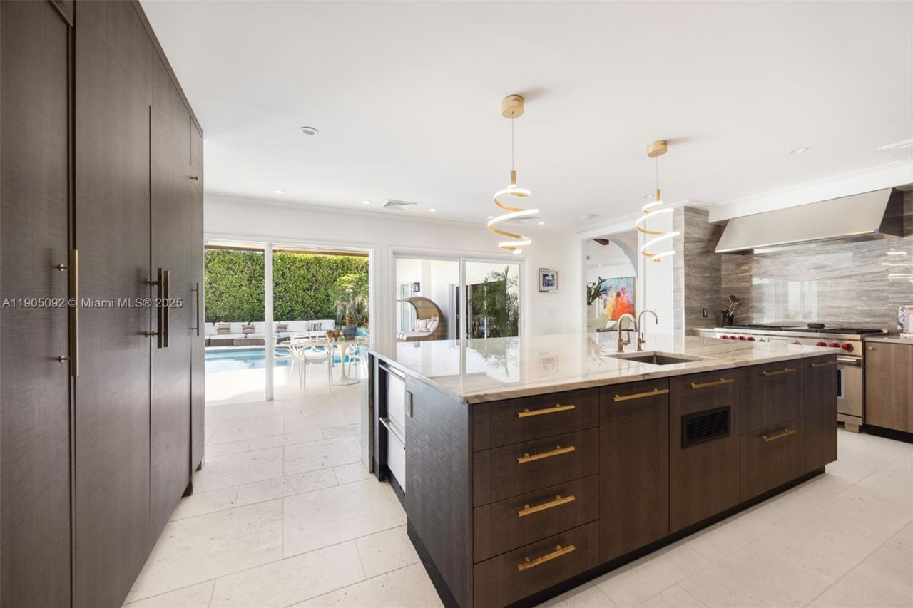 1233 102nd St, Bay Harbor Islands, FL 33154 Photo