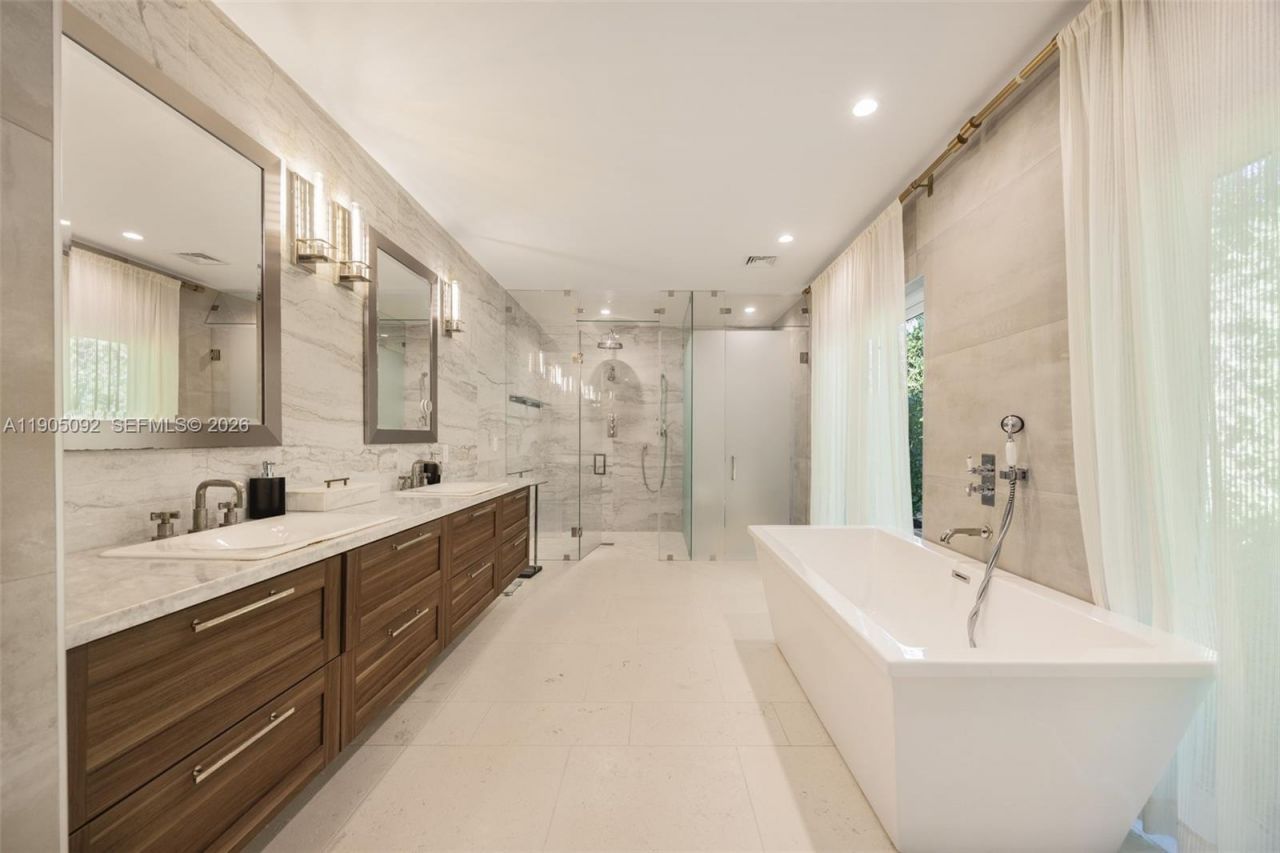 1233 102nd St, Bay Harbor Islands, FL 33154 Photo