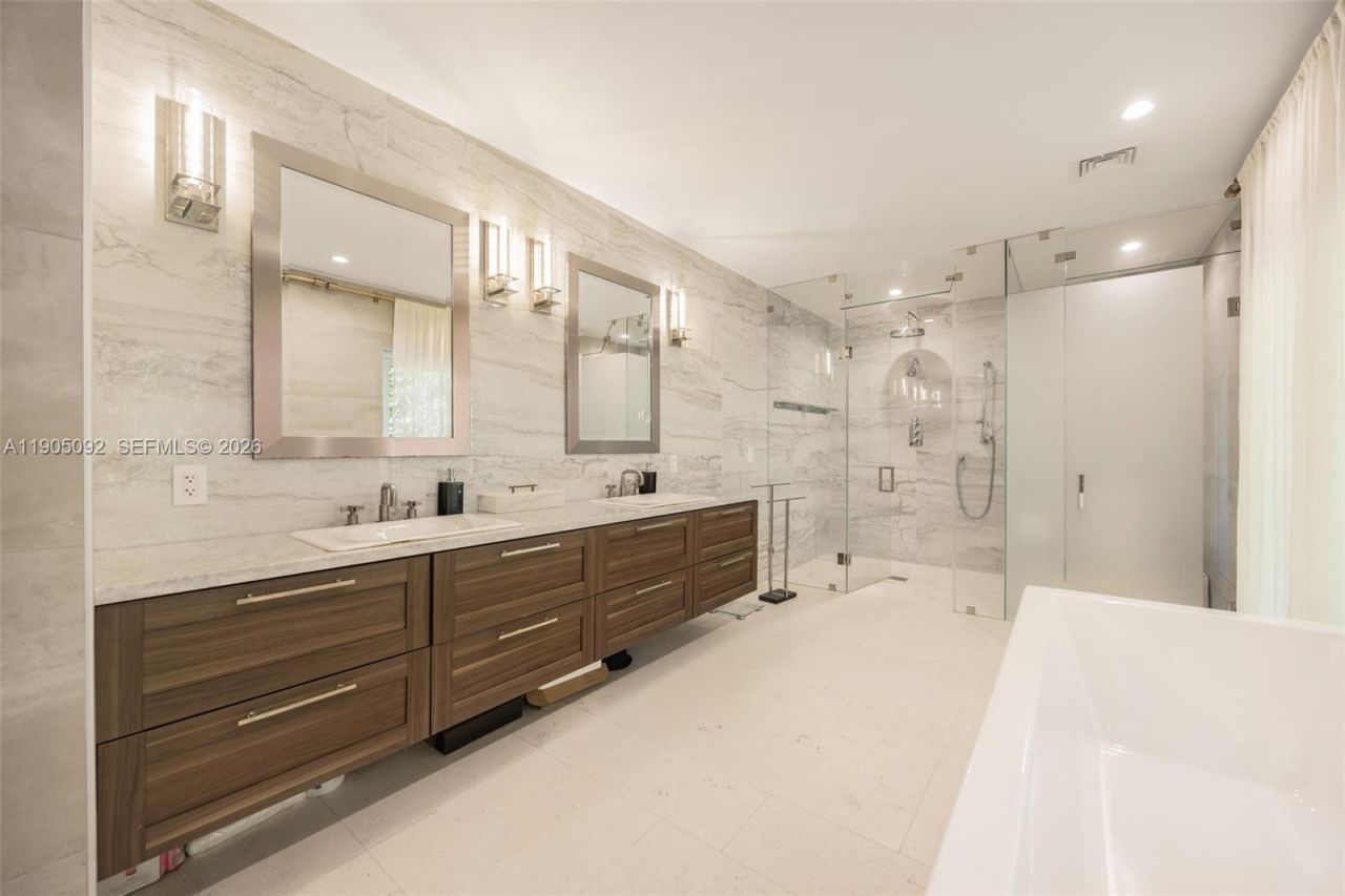 1233 102nd St, Bay Harbor Islands, FL 33154 Photo