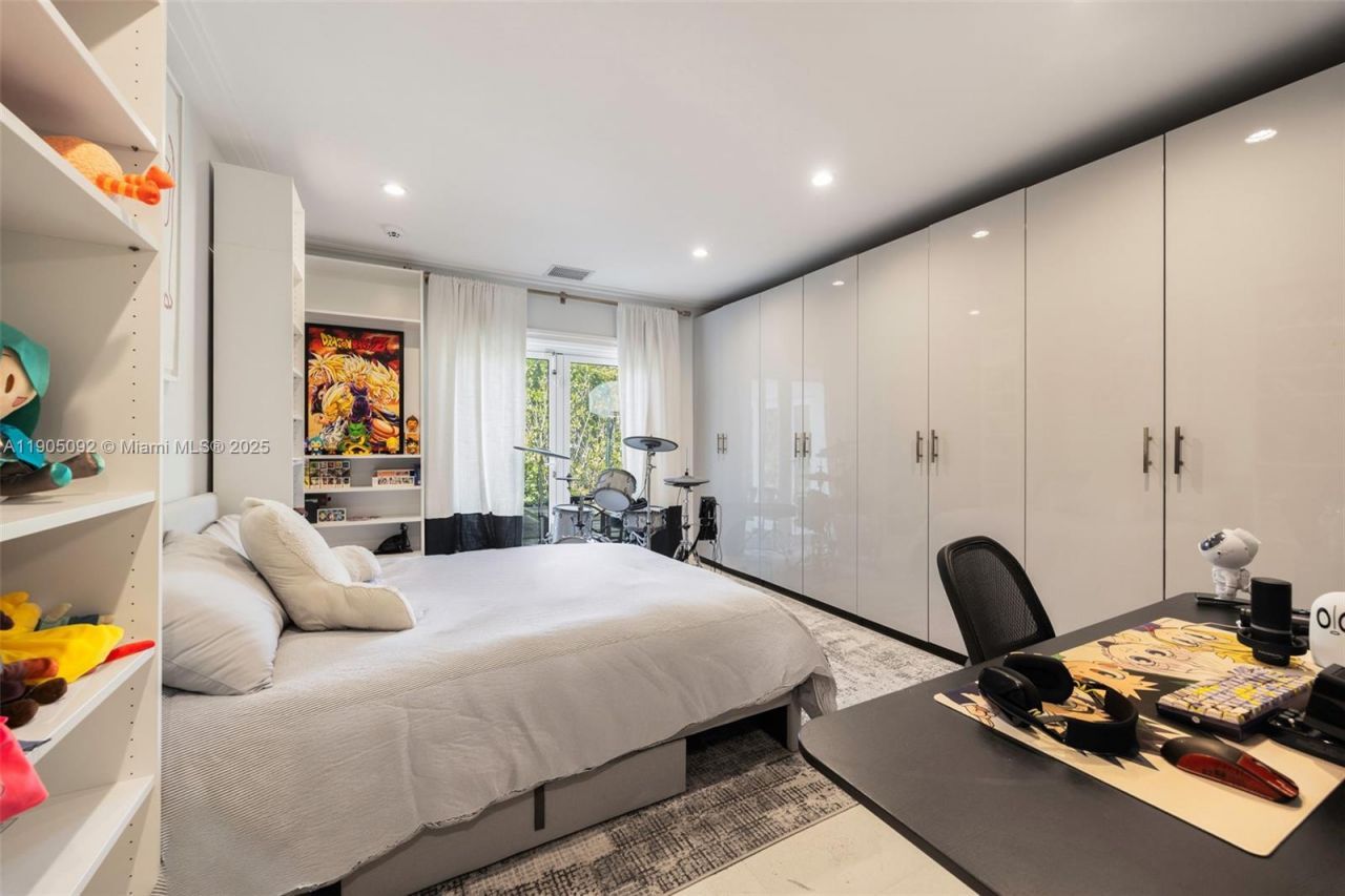 1233 102nd St, Bay Harbor Islands, FL 33154 Photo