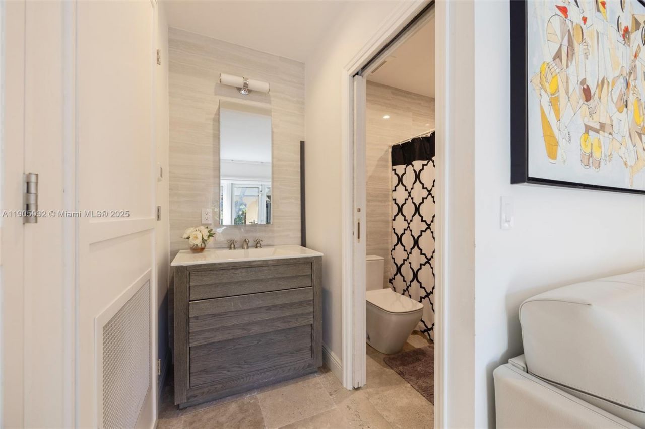 1233 102nd St, Bay Harbor Islands, FL 33154 Photo