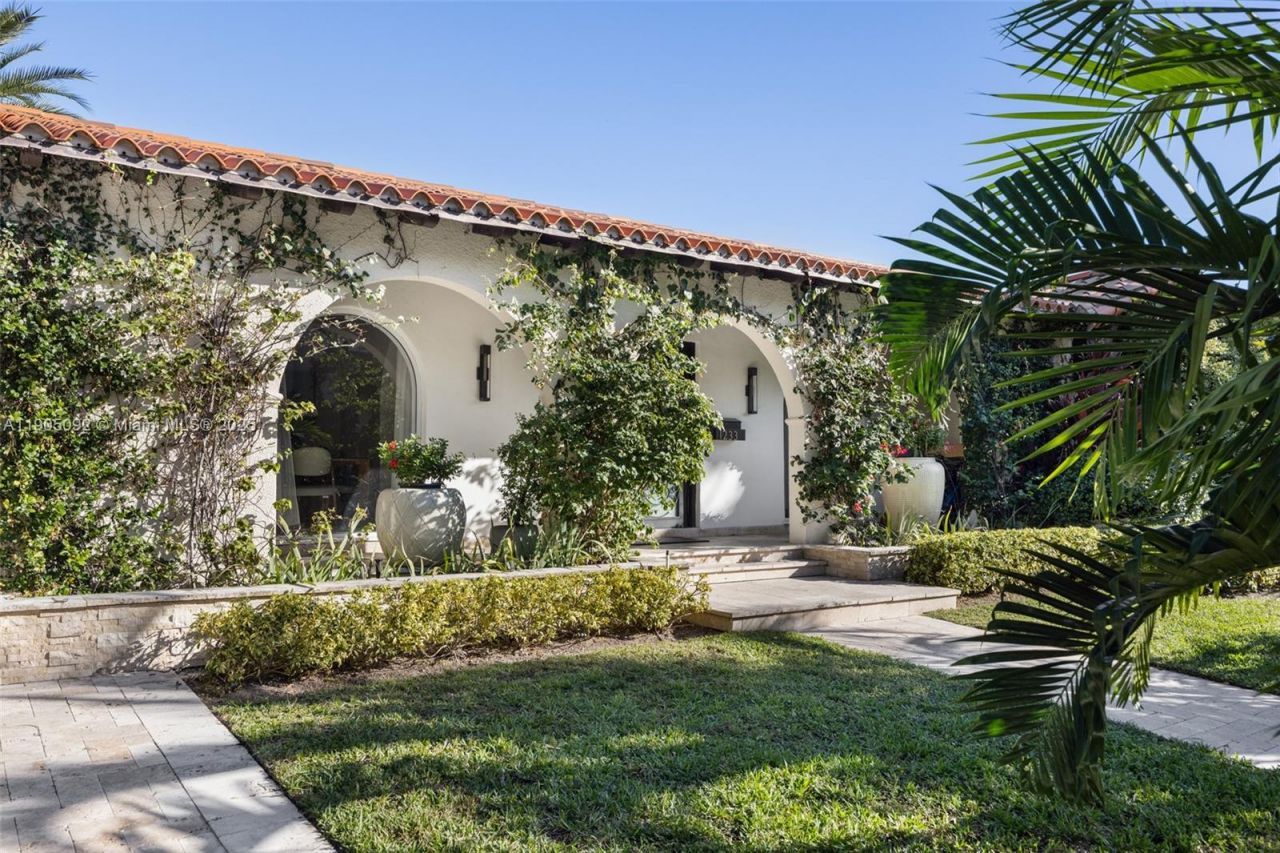 1233 102nd St, Bay Harbor Islands, FL 33154 Photo