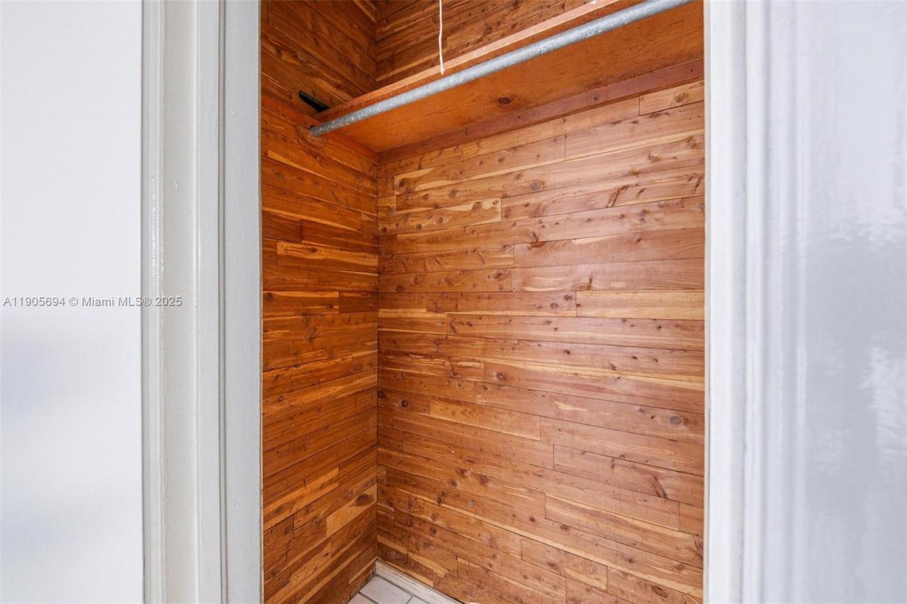 7712 Byron Ave, Unit 2, Miami Beach, FL 33141 Photo