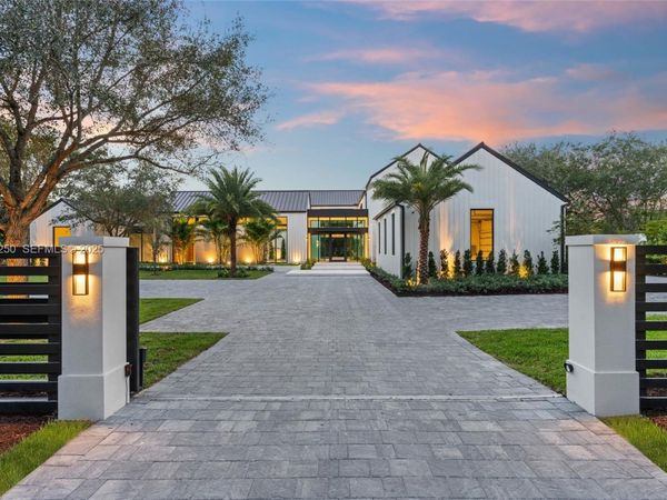 9400 SW 60th Ct, Pinecrest, FL 33156