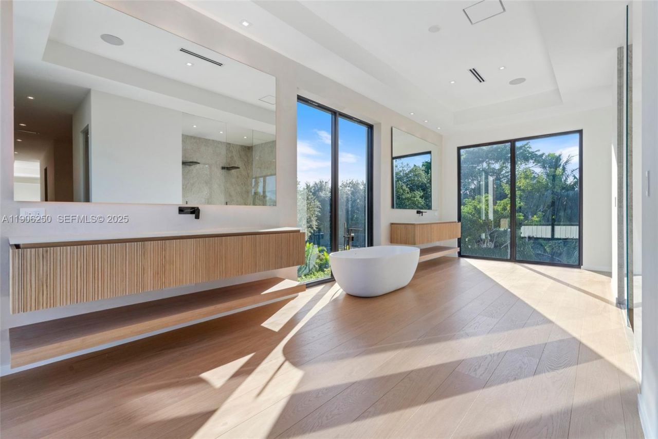 9400 SW 60th Ct, Pinecrest, FL 33156 Photo