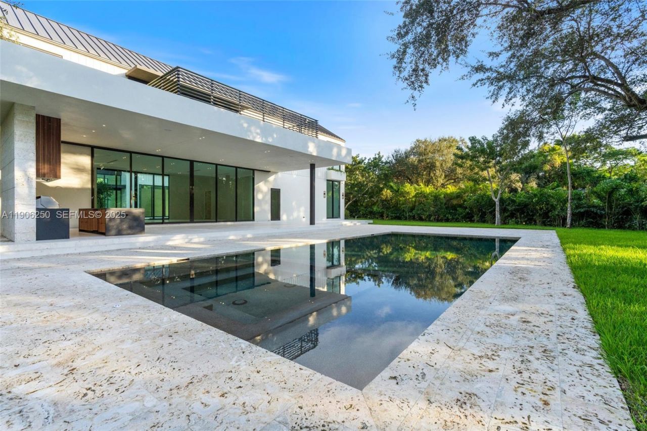 9400 SW 60th Ct, Pinecrest, FL 33156 Photo