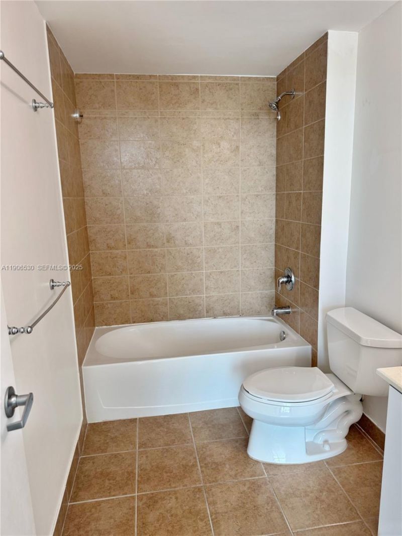 9055 SW 73rd Ct, Unit 907, Miami, FL 33156 Photo