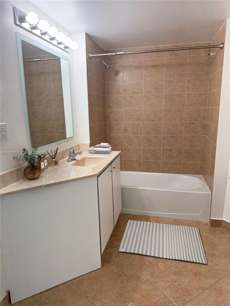 9055 SW 73rd Ct, Unit 907, Miami, FL 33156 Photo