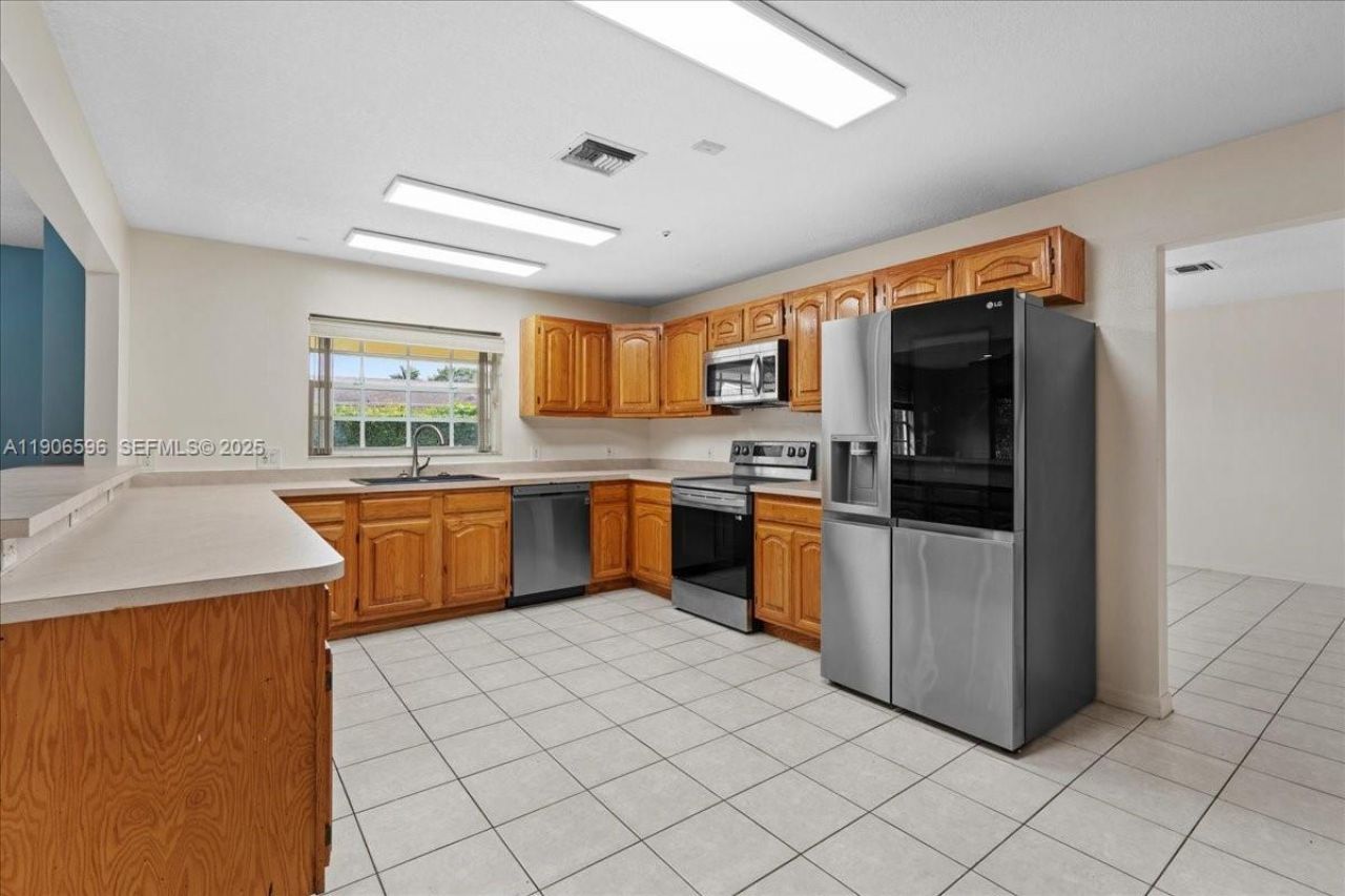 12970 SW 187th Ter, Miami, FL 33177 Photo