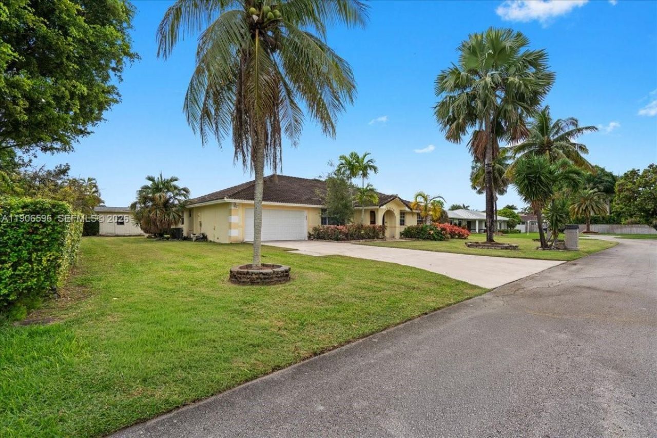 12970 SW 187th Ter, Miami, FL 33177 Photo