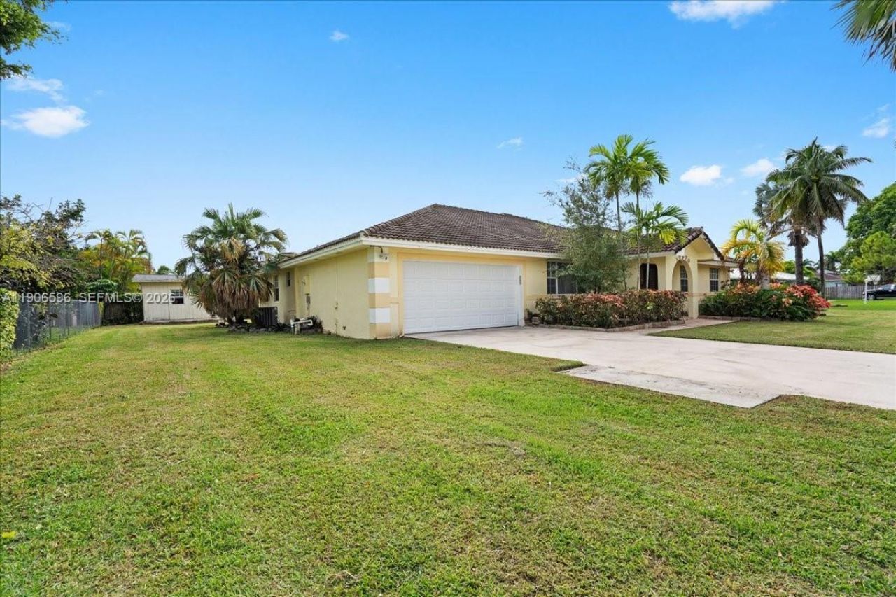 12970 SW 187th Ter, Miami, FL 33177 Photo