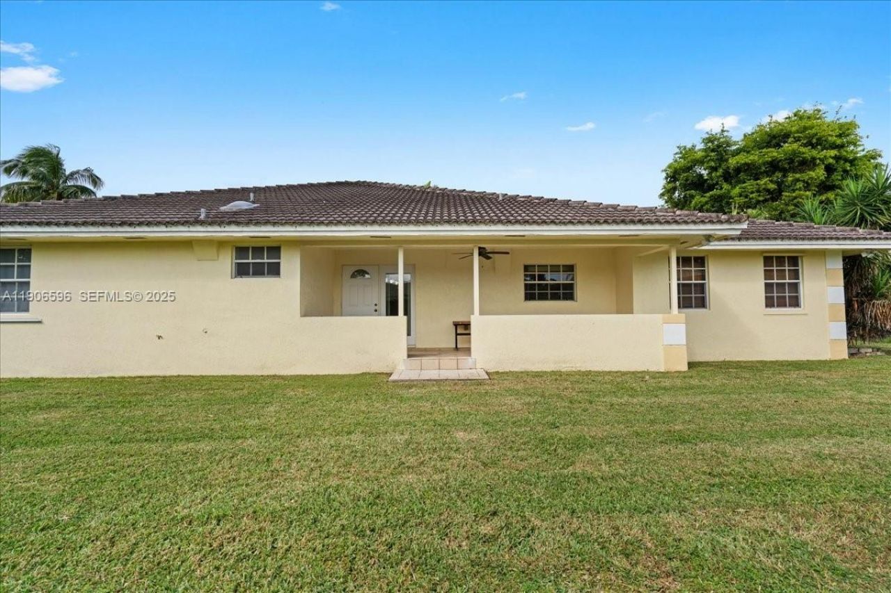 12970 SW 187th Ter, Miami, FL 33177 Photo