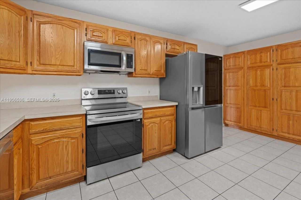 12970 SW 187th Ter, Miami, FL 33177 Photo