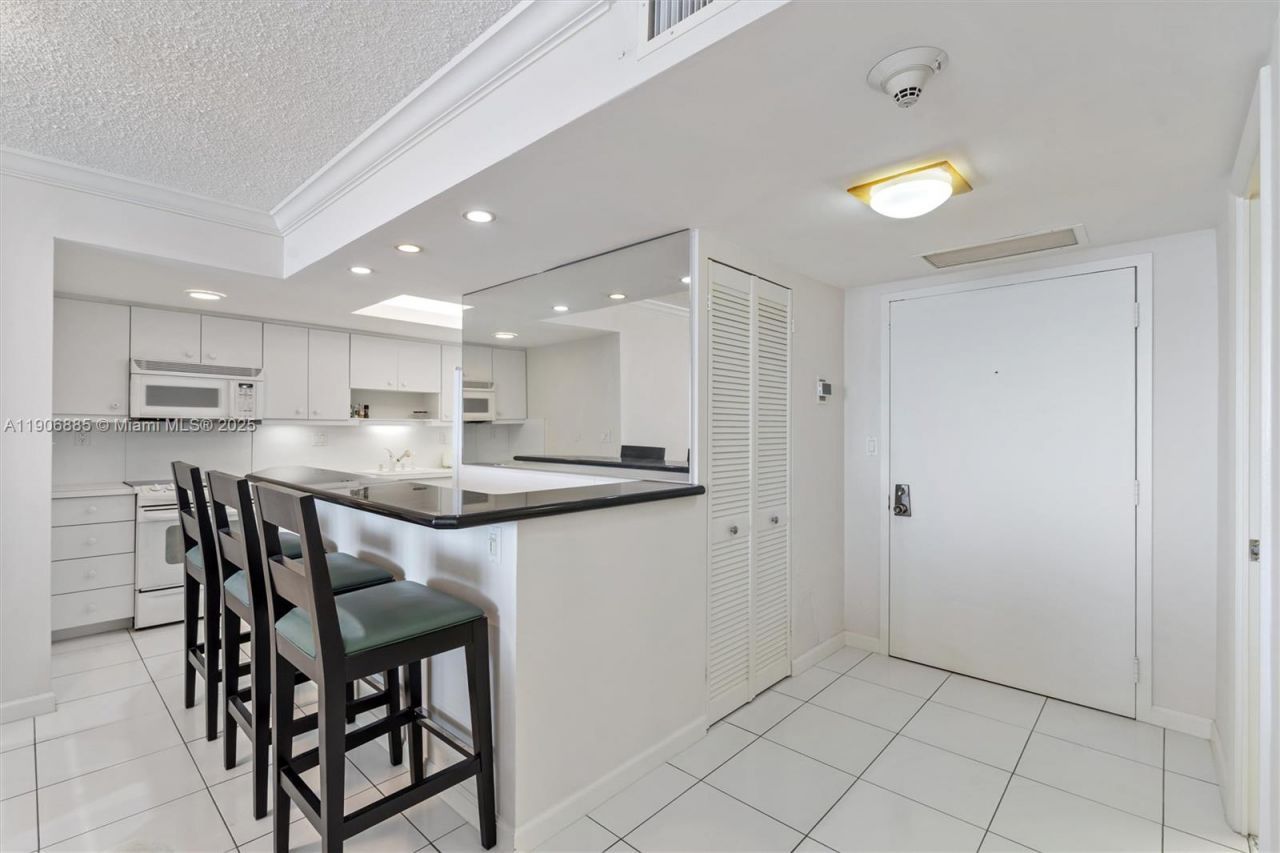 2100 S Ocean Ln, Unit 1710, Fort Lauderdale, FL 33316 Photo