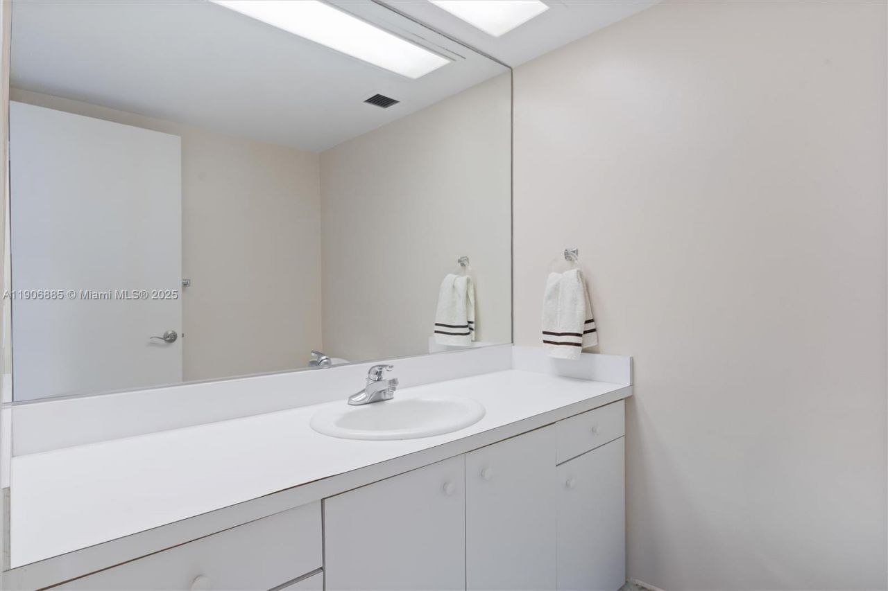 2100 S Ocean Ln, Unit 1710, Fort Lauderdale, FL 33316 Photo