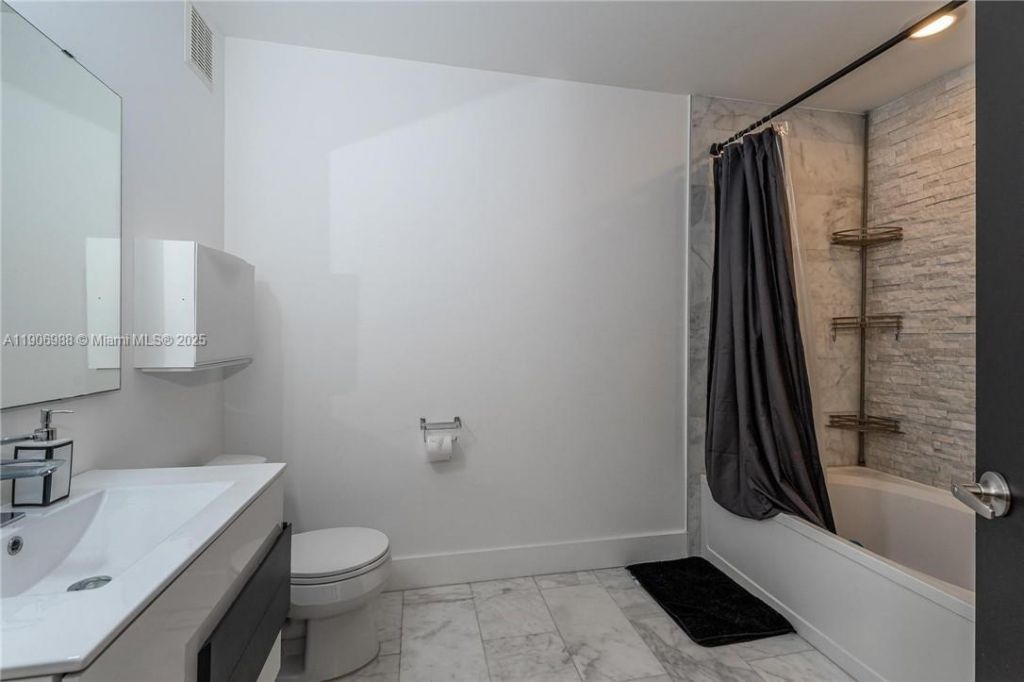 3310 Concert Ln, Unit 129, Margate, FL 33063 Photo