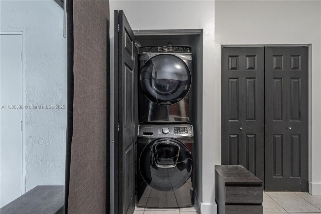 3310 Concert Ln, Unit 129, Margate, FL 33063 Photo