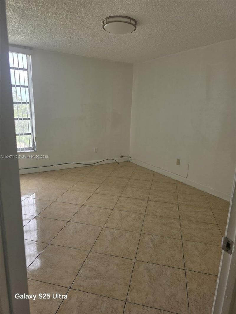 Please Call For Address, Unit 506, Miami, FL 33172 Photo