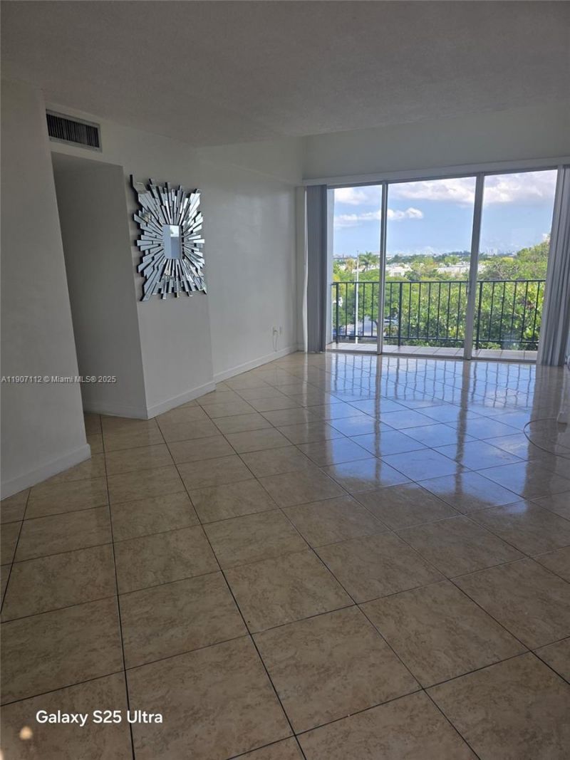 Please Call For Address, Unit 506, Miami, FL 33172 Photo