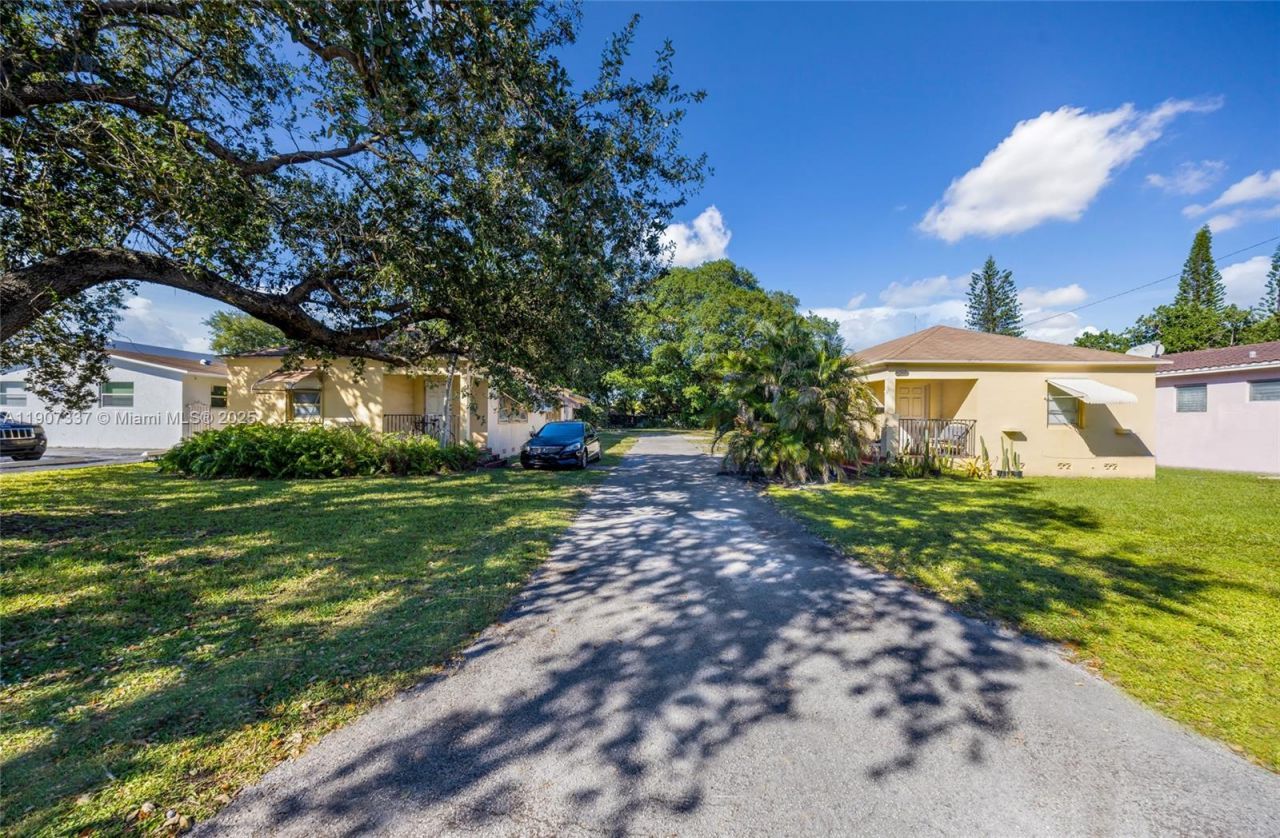 2459 Pierce St, Unit 1-6, Hollywood, FL 33020 Photo