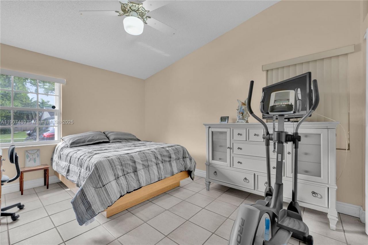 11041 SW 138th Ave, Miami, FL 33186 Photo