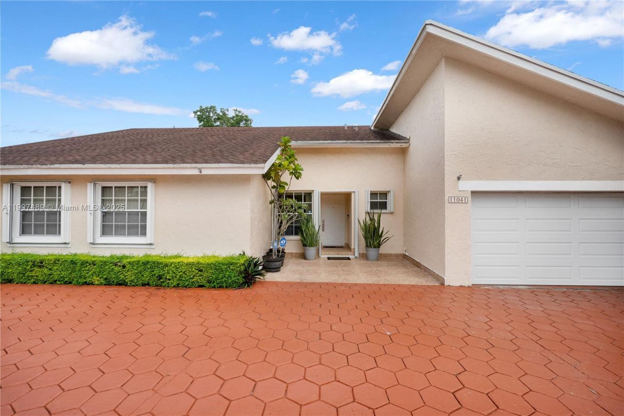 11041 SW 138th Ave, Miami, FL 33186 Photo