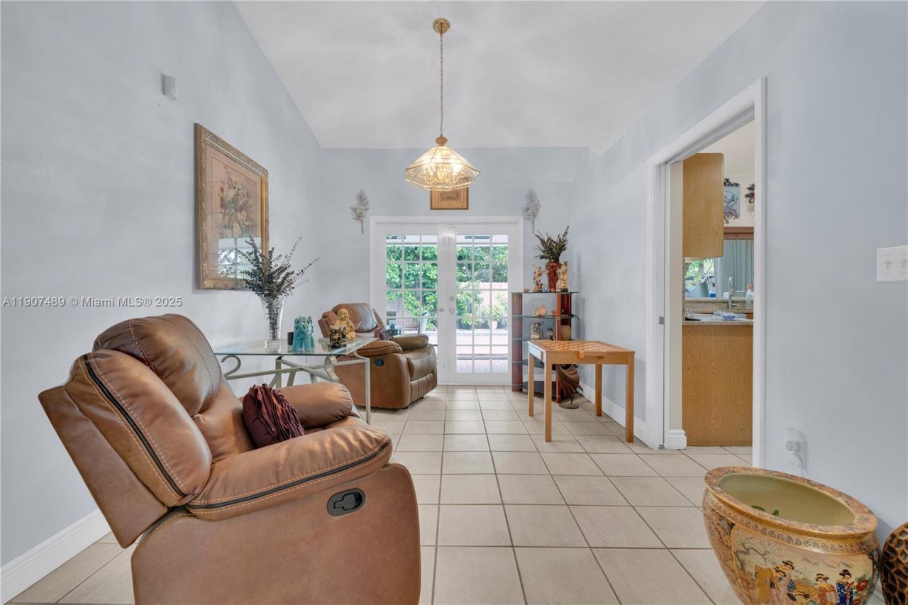 11041 SW 138th Ave, Miami, FL 33186 Photo