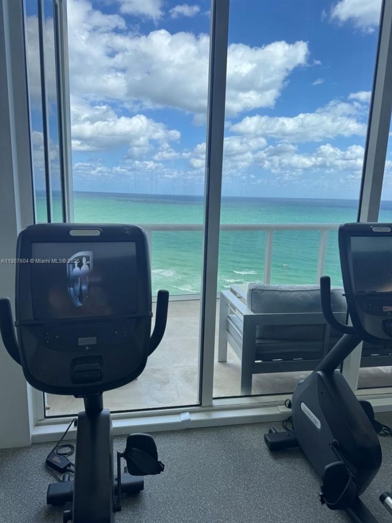 18201 Collins Ave, Unit 1408, Sunny Isles Beach, FL 33160 Photo