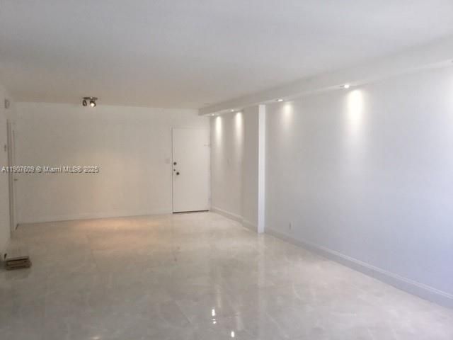 9225 Collins Ave, Unit 403, Surfside, FL 33154 Photo