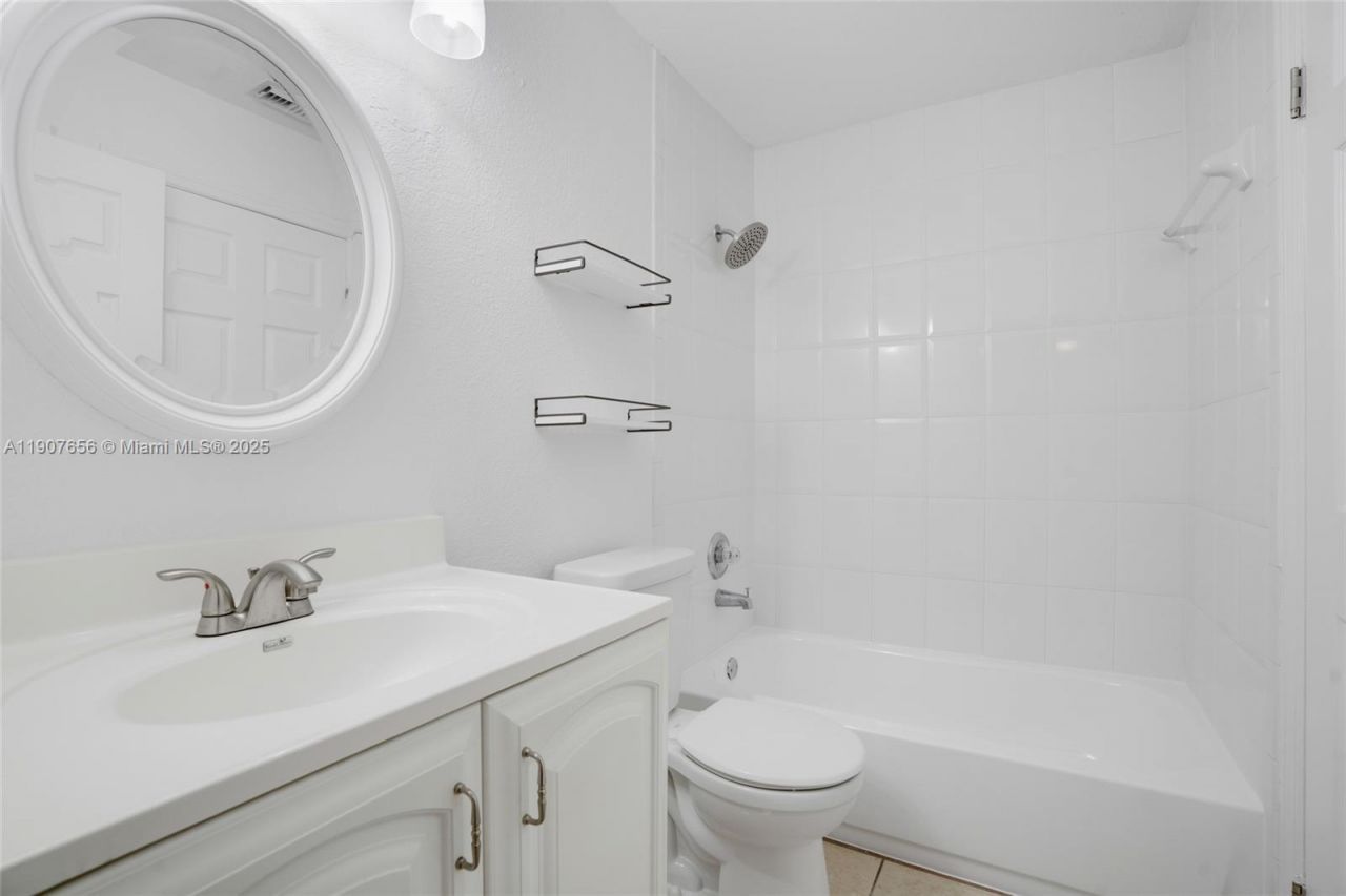 15770 SW 106th Ter, Unit 208, Miami, FL 33196 Photo