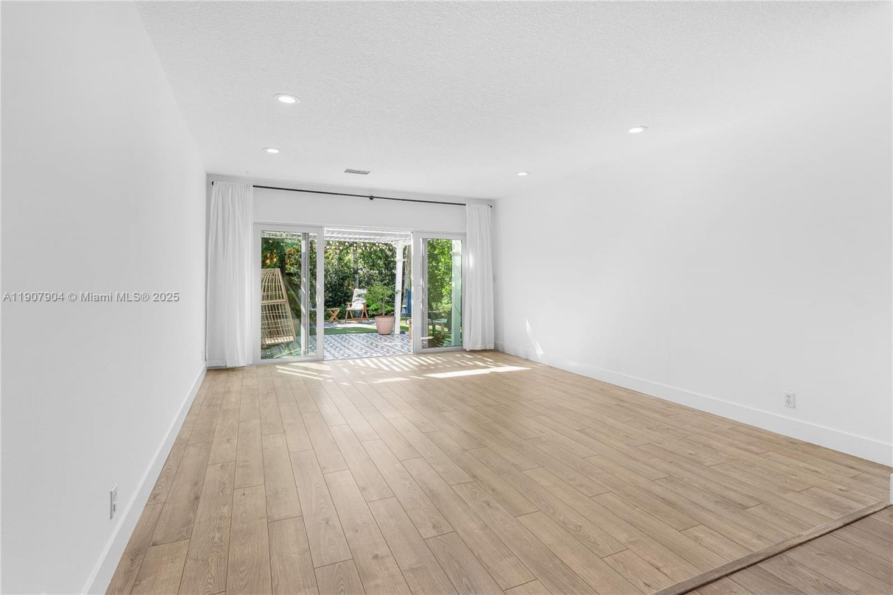 1616 NE 5th St., Fort Lauderdale, FL 33301 Photo