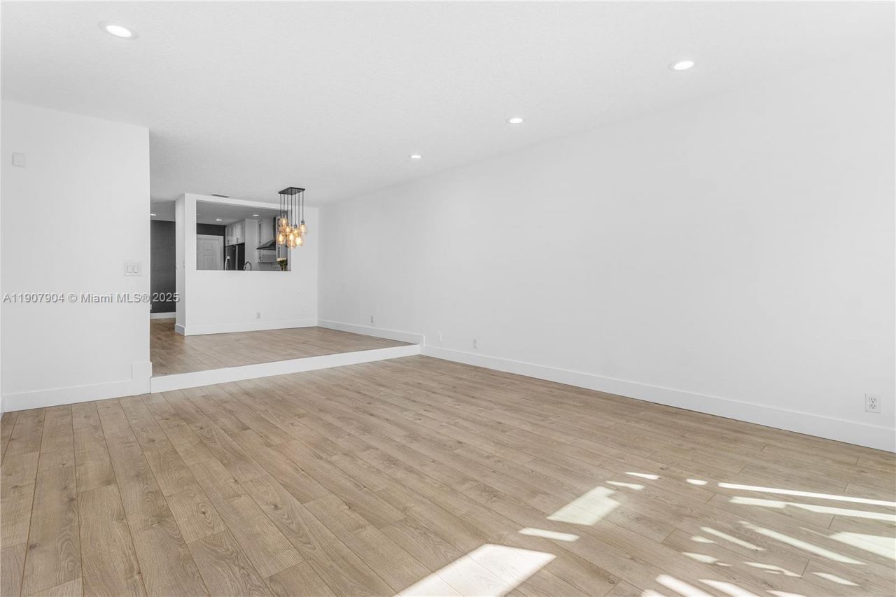 1616 NE 5th St., Fort Lauderdale, FL 33301 Photo